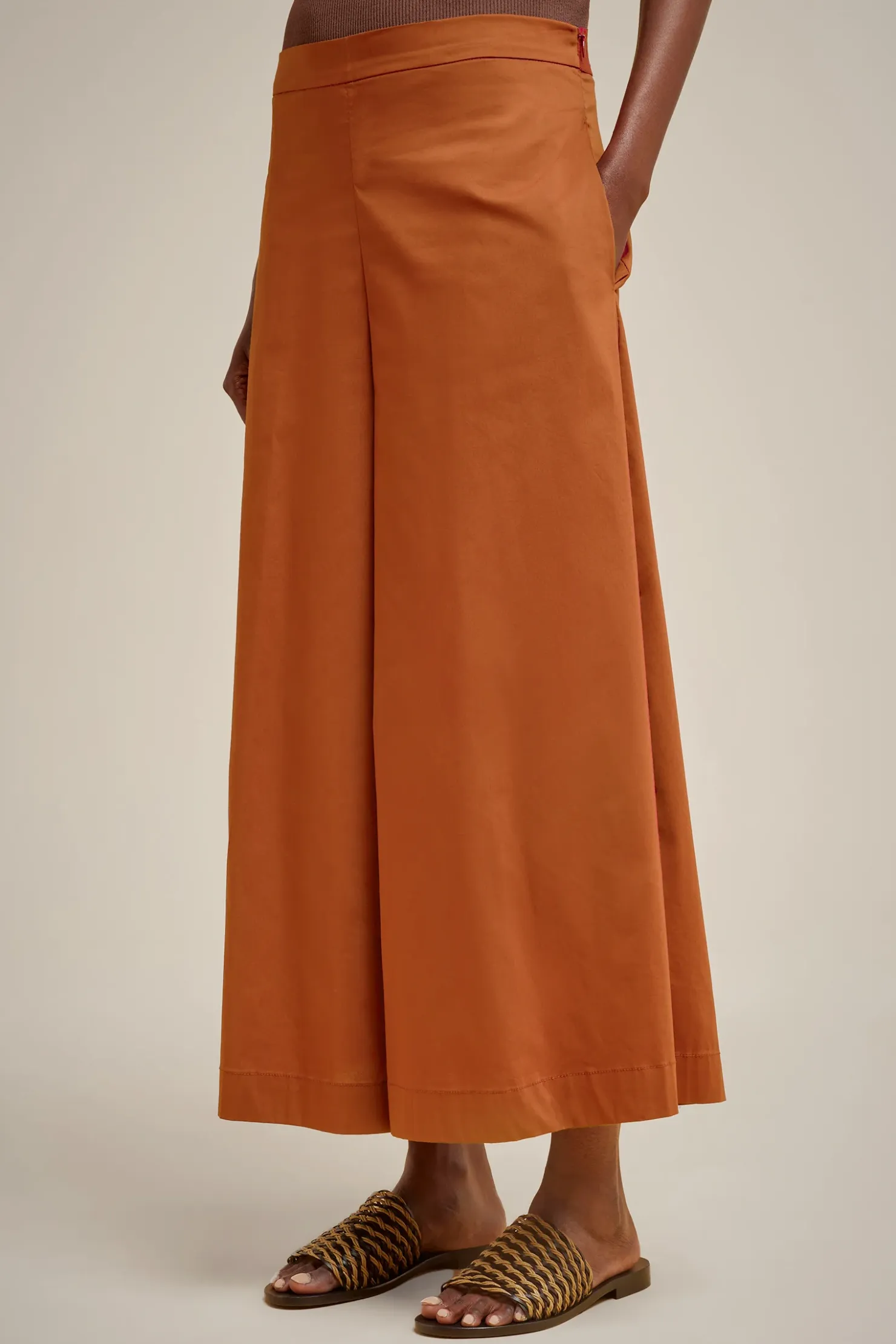 Pantalone-Liviana conti Discount